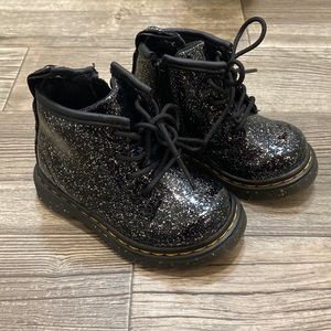 Dr.Martens Black glitter boots. Toddler 5.